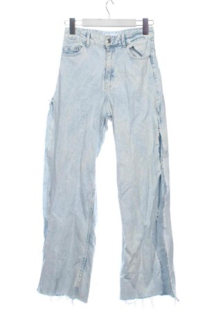 Dámské džíny  Bershka, Velikost XS, Barva Modrá, Cena  243,00 Kč, #137703310