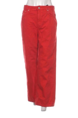 Damskie jeansy Zara, Rozmiar M, Kolor Czerwony, Cena 44,36 zł, #137712132