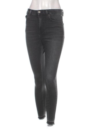 Blugi de femei Stradivarius, Mărime S, Culoare Negru, Preț 62,00 Lei, #137713080