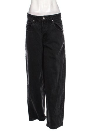 Blugi de femei Bershka, Mărime M, Culoare Negru, Preț 78,74 Lei, #137729383