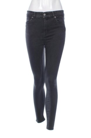 Damskie jeansy H&M, Rozmiar S, Kolor Szary, Cena 57,26 zł, #137733876