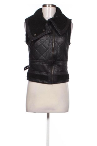 Vestă de femei Pull&Bear, Mărime M, Culoare Negru, Preț 83,99 Lei, #137742401