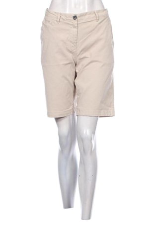 Дамски къс панталон Tommy Hilfiger, Размер XL, Цвят Бежов, Цена 35,27 €, #137710232