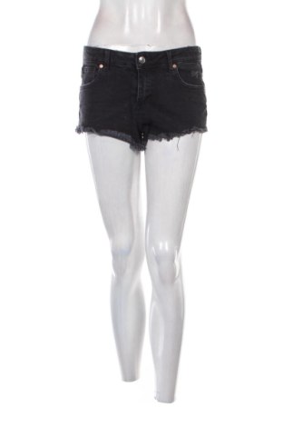 Pantaloni scurți de femei H&M, Mărime M, Culoare Negru, Preț 62,99 Lei, #137716237