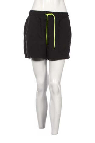 Pantaloni scurți de femei SHEIN, Mărime M, Culoare Negru, Preț 31,49 Lei, #137718003
