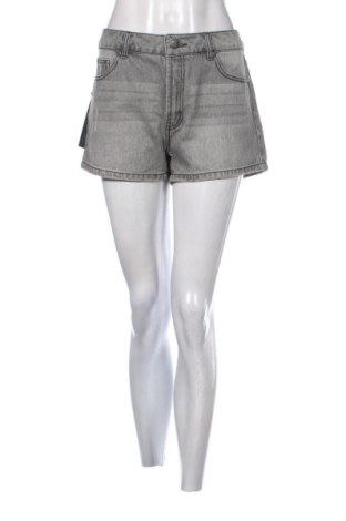 Pantaloni scurți de femei ONLY, Mărime M, Culoare Gri, Preț 99,73 Lei, #137722369