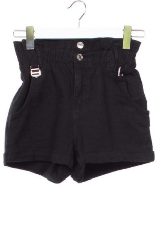 Pantaloni scurți de femei Bershka, Mărime XS, Culoare Negru, Preț 50,00 Lei, #137743345