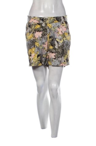Pantaloni scurți de femei Object, Mărime S, Culoare Multicolor, Preț 131,23 Lei, #137745742