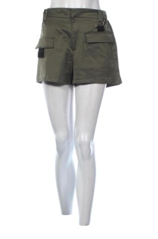 Pantaloni scurți de femei Cropp, Mărime M, Culoare Verde, Preț 59,00 Lei, #137751325