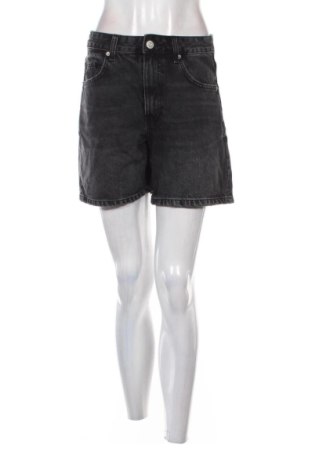 Pantaloni scurți de femei Zara, Mărime S, Culoare Negru, Preț 68,00 Lei, #137719941