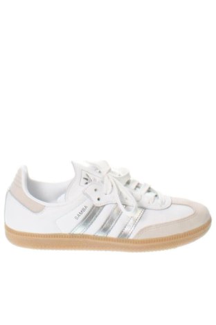 Încălțăminte de damă Adidas, Mărime 38, Culoare Multicolor, Preț 461,99 Lei, #137482910