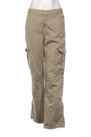 Pantaloni de femei Pull&Bear, Mărime L, Culoare Verde, Preț 57,74 Lei, #137702420