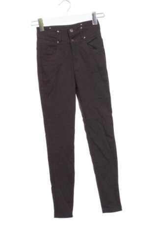 Pantaloni de femei SHEIN, Mărime XS, Culoare Maro, Preț 42,00 Lei, #137713548