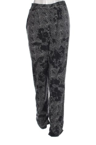 Damenhose Vero Moda, Größe XXL, Farbe Mehrfarbig, Preis 13,00 €, #137733242