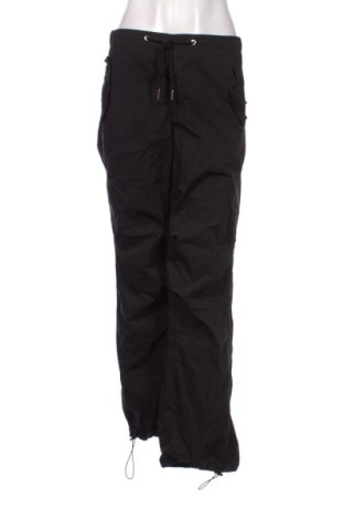 Dámske nohavice Bershka, Veľkosť S, Farba Čierna, Cena  27,68 €, #137738082