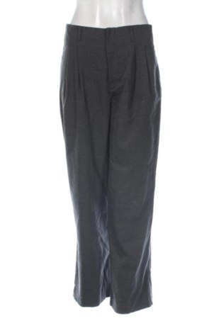 Pantaloni de femei Stradivarius, Mărime M, Culoare Gri, Preț 103,00 Lei, #137748352