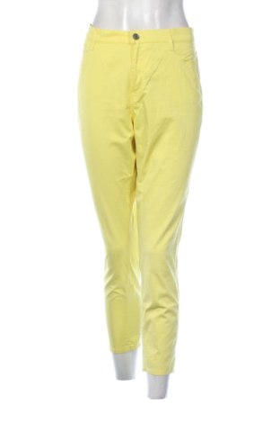 Pantaloni de femei Brax, Mărime L, Culoare Galben, Preț 215,21 Lei, #137754850