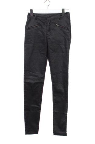 Pantaloni de femei Bershka, Mărime XS, Culoare Negru, Preț 41,99 Lei, #137759179