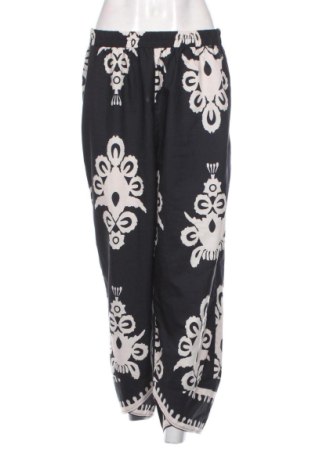 Pantaloni de femei SHEIN, Mărime L, Culoare Multicolor, Preț 145,00 Lei, #137727500