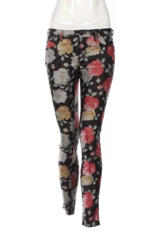 Dámske nohavice Guess, Veľkosť M, Farba Viacfarebná, Cena  28,00 €, #137713720