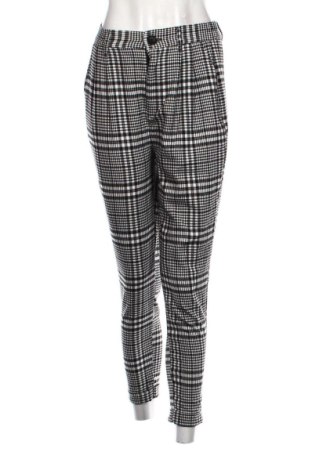 Pantaloni de femei Bershka, Mărime S, Culoare Multicolor, Preț 31,00 Lei, #137718585