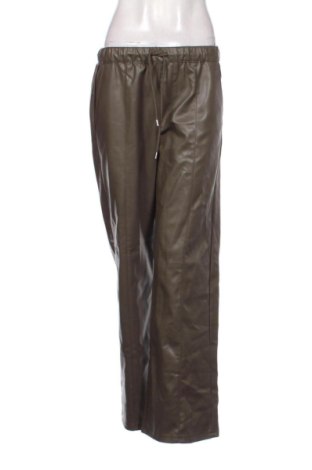 Pantaloni de femei Pull&Bear, Mărime M, Culoare Verde, Preț 52,49 Lei, #137726225