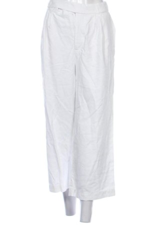 Damenhose Stradivarius, Größe S, Farbe Weiß, Preis 12,47 €, #137754973
