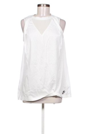 Top sport de damă. Nike, Mărime S, Culoare Alb, Preț 120,73 Lei, #137722838