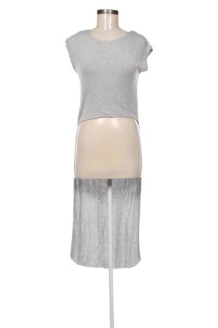 Top de femei Tezenis, Mărime M, Culoare Gri, Preț 41,99 Lei, #137735052