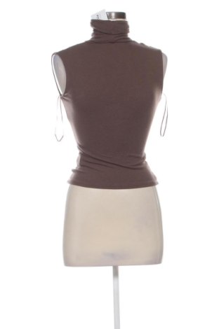 Női top Cropp, Méret XS, Szín Barna, Ár 2 482 Ft, #137759194