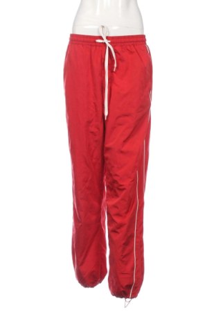 Pantaloni trening de femei Bershka, Mărime L, Culoare Roșu, Preț 62,99 Lei, #137719161