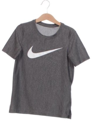 Детска тениска Nike, Размер 6-7y/ 122-128 см, Цвят Сив, Цена 16,19 €, #137733307