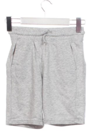 Kinder Shorts H&M, Größe 7-8y/ 128-134 cm, Farbe Grau, Preis 9,00 €, #137719241