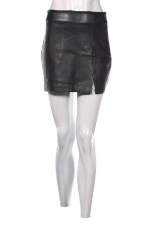 Skórzana spódnica Pull&Bear, Rozmiar S, Kolor Czarny, Cena 78,23 zł, #137733127