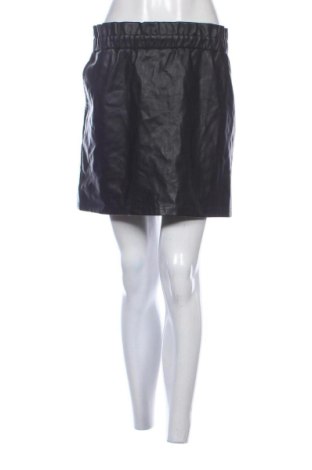 Fustă de piele Clockhouse, Mărime M, Culoare Negru, Preț 29,76 Lei, #137746625