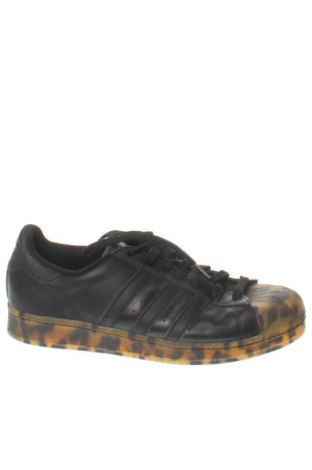 Încălțăminte bărbătească Adidas Originals, Mărime 42, Culoare Negru, Preț 398,93 Lei, #137753283