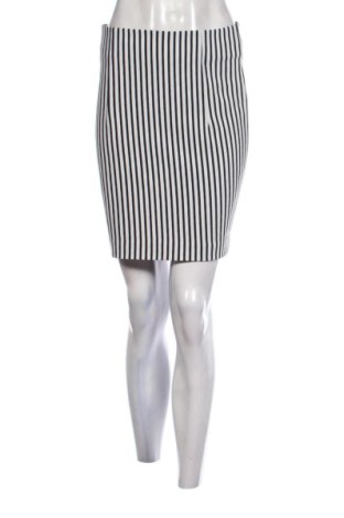 Fustă Dika, Mărime M, Culoare Multicolor, Preț 73,49 Lei, #137745438