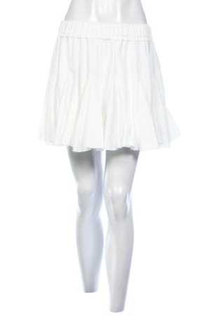 Пола SHEIN, Размер S, Цвят Бял, Цена 6,00 €, #137740644