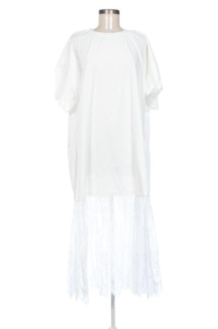 Φόρεμα SHEIN, Μέγεθος 4XL, Χρώμα Λευκό, Τιμή 22,00 €, #137717620