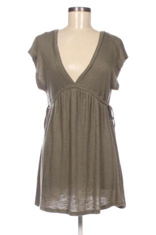 Sukienka Pull&Bear, Rozmiar S, Kolor Zielony, Cena 40,00 zł, #137733645