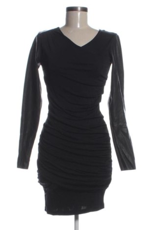 Φόρεμα Guess, Μέγεθος XS, Χρώμα Μαύρο, Τιμή 57,30 €, #137734295