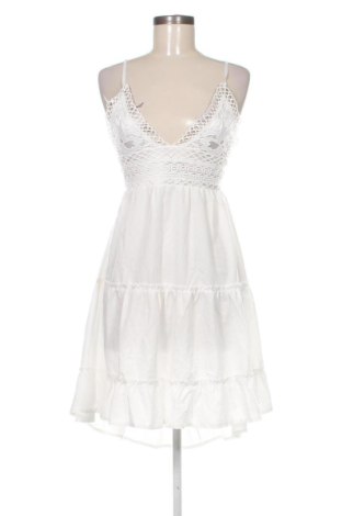 Φόρεμα Unbranded, Μέγεθος XL, Χρώμα Λευκό, Τιμή 28,00 €, #137736063