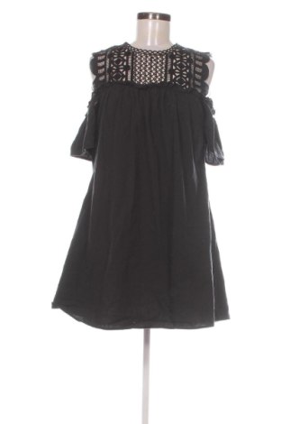 Φόρεμα SHEIN, Μέγεθος M, Χρώμα Μαύρο, Τιμή 14,00 €, #137745322