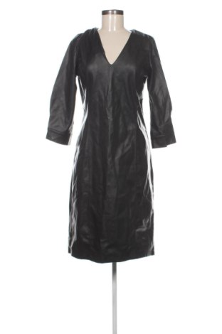 Rochie Reserved, Mărime M, Culoare Negru, Preț 73,49 Lei, #137747360