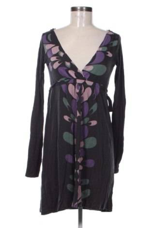 Kleid United Colors Of Benetton, Größe M, Farbe Mehrfarbig, Preis 12,41 €, #137751719
