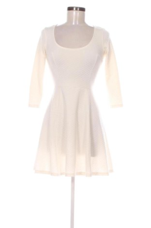 Rochie Bershka, Mărime S, Culoare Ecru, Preț 57,00 Lei, #137734421