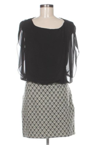 Φόρεμα Lynne, Μέγεθος M, Χρώμα Πολύχρωμο, Τιμή 17,00 €, #137737741