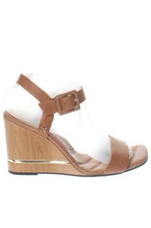 Sandale Tommy Hilfiger, Mărime 40, Culoare Maro, Preț 345,00 Lei, #137747142