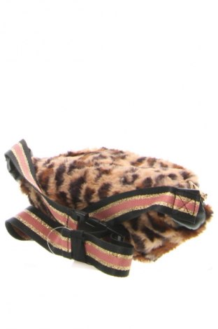 Ledvinka  Petit, Barva Vícebarevné, Cena  599,00 Kč