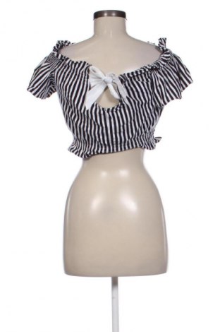 Damen Shirt Pull&Bear, Größe M, Farbe Mehrfarbig, Preis € 3,99